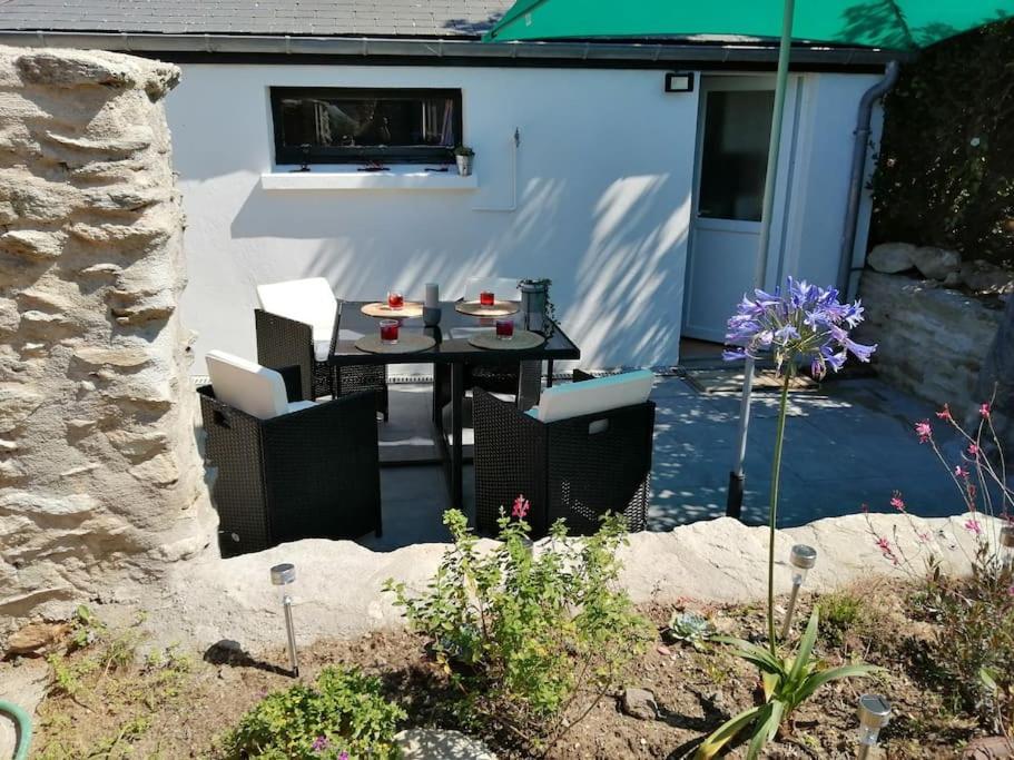 Gite La Fontaine Des Pres 셰르부르 앙 코탱탕 외부 사진